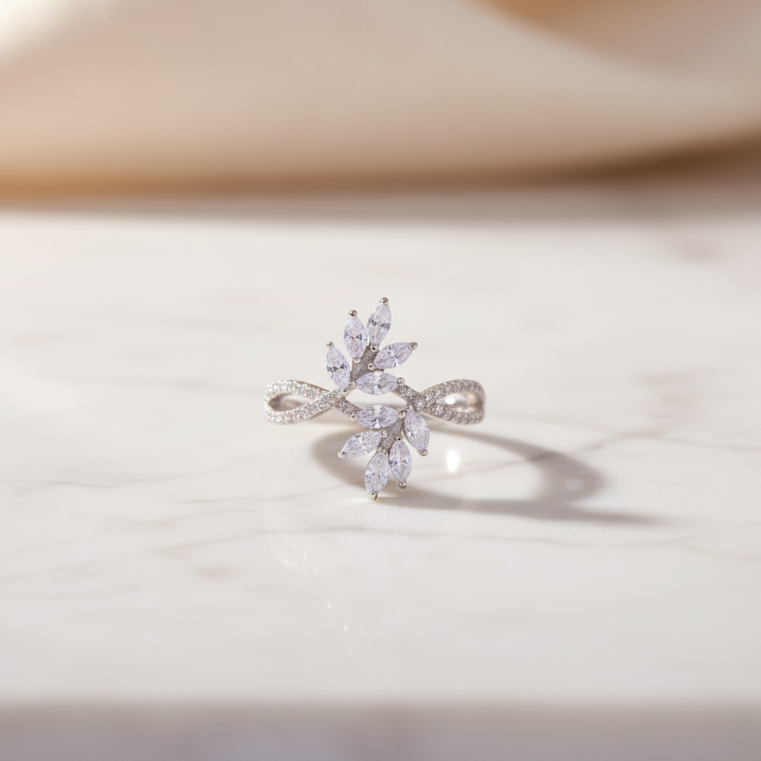 Silver Sparkling Leaf Ring