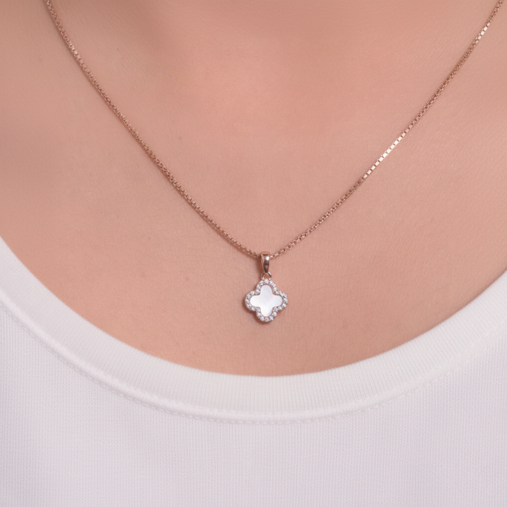 Rose Gold Clover Pendant Set